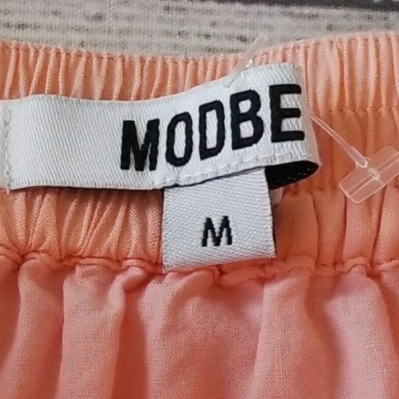 Modbe Layered Peach Mini Skirt- Lace & Pleating Details- Size Medium - Picture 8 of 9